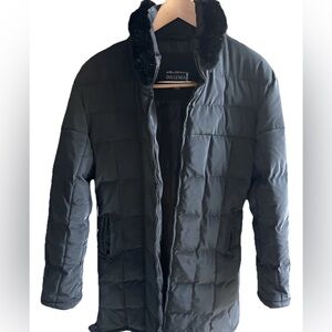 Dolce Mia Black Puffer Jacket M with Fur Trim like new coat